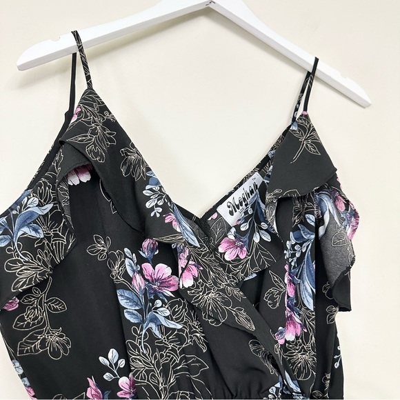 Meghan Los Angeles Floral Faux Wrap Dress - Picture 6 of 10